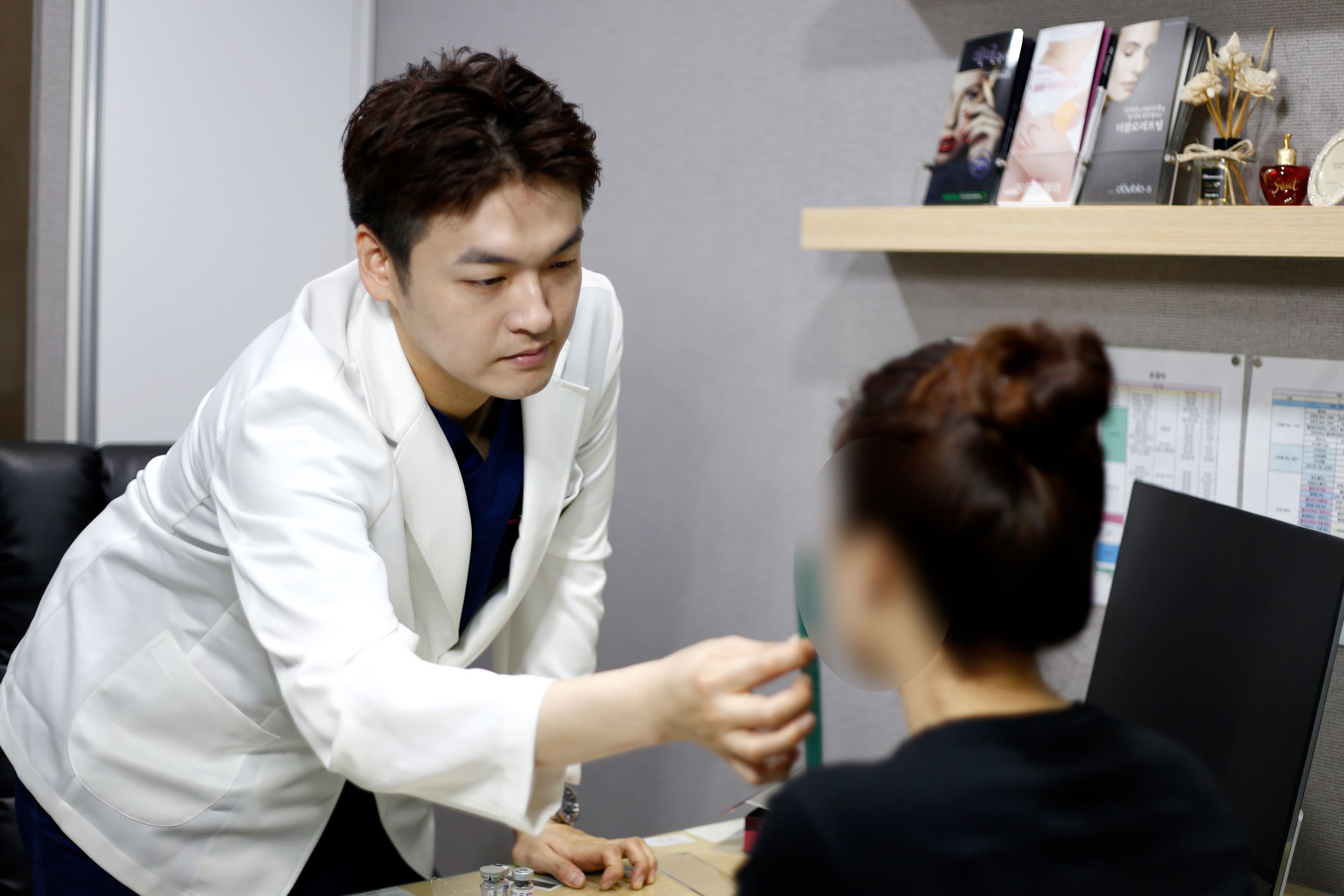 분당서현피부과, 분당피부과, 서현피부과, 유앤미클리닉, 슈링크, 실리프팅, 제모, 윤곽주사, 보톡스, 리프팅, 덴서티, 장철원원장