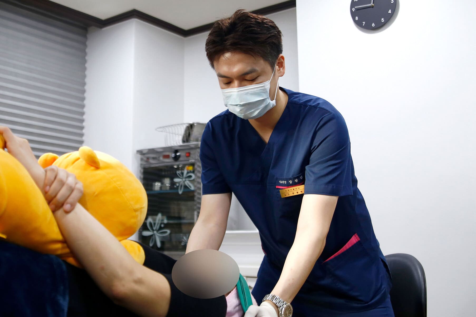 분당서현피부과, 분당피부과, 서현피부과, 유앤미클리닉, 슈링크, 실리프팅, 제모, 윤곽주사, 보톡스, 리프팅, 덴서티, 장철원원장